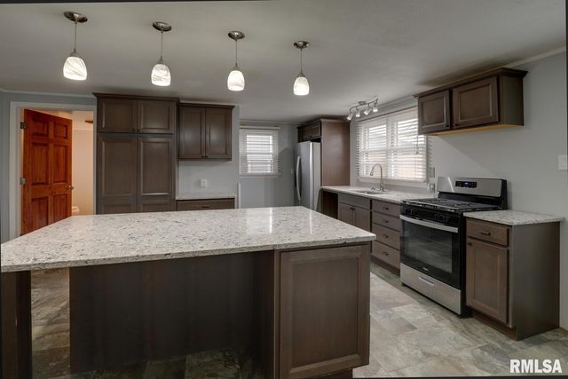 2219 Lind Street, Quincy, IL 62301