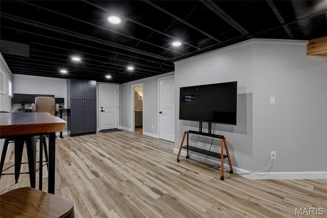 202 Morewood Drive, Manchester, MO 63011