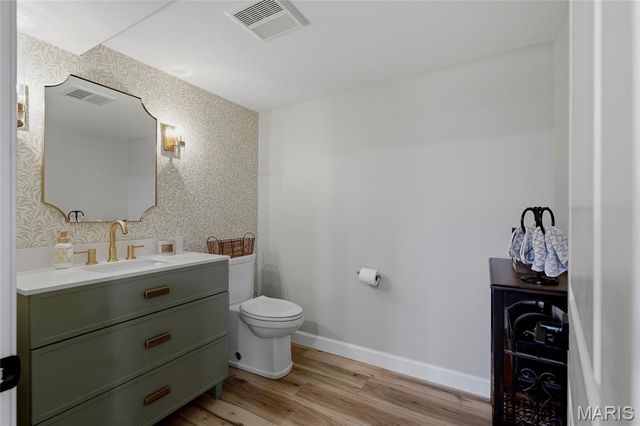 202 Morewood Drive, Manchester, MO 63011