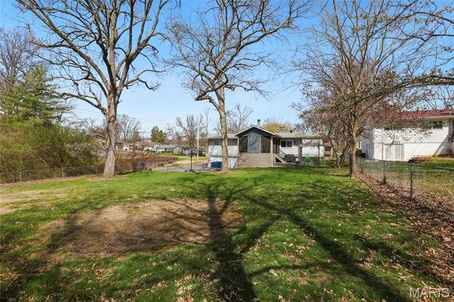 202 Morewood Drive, Manchester, MO 63011