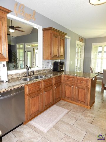 3052 Chatooga Way, Bonaire, GA 31005