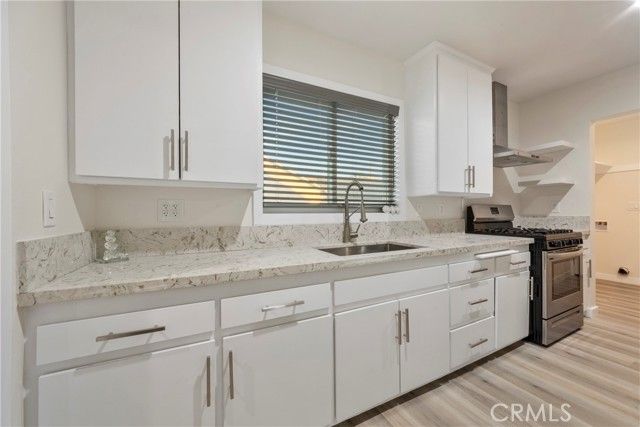 160 W 121st St, Los Angeles, CA 90061