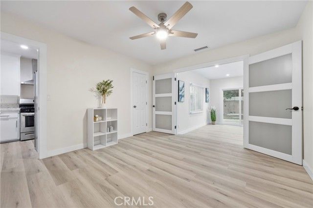 160 W 121st St, Los Angeles, CA 90061