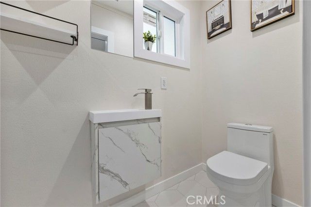 160 W 121st St, Los Angeles, CA 90061