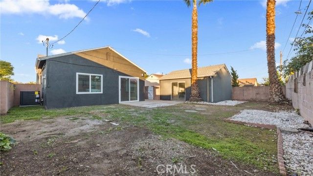 160 W 121st St, Los Angeles, CA 90061