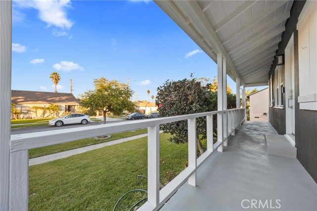 160 W 121st St, Los Angeles, CA 90061