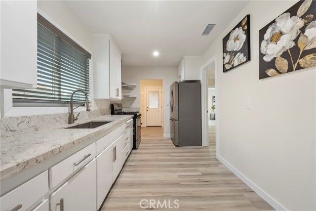 160 W 121st St, Los Angeles, CA 90061