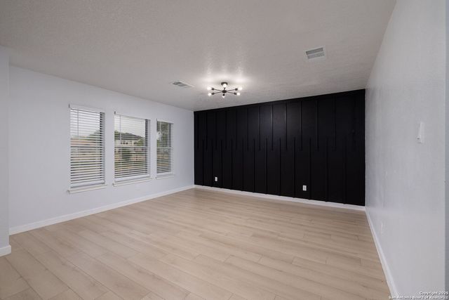 1435 Butler Dr, San Antonio, TX 78251
