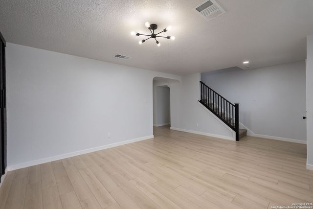 1435 Butler Dr, San Antonio, TX 78251