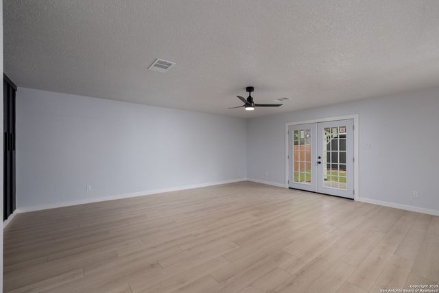1435 Butler Dr, San Antonio, TX 78251