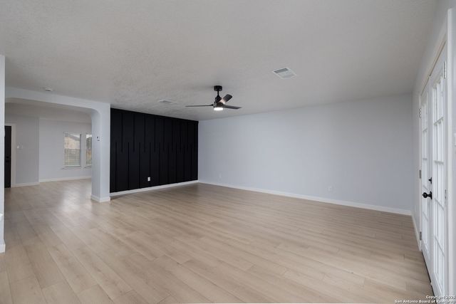1435 Butler Dr, San Antonio, TX 78251