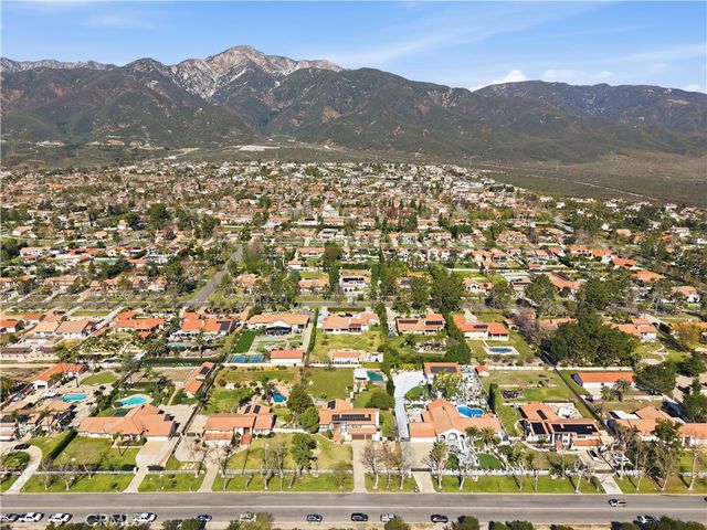 10902 Wilson, Rancho Cucamonga, CA 91737