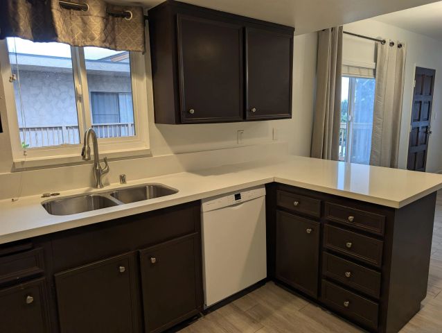 2142 Grand Ave G, San Diego, CA 92109