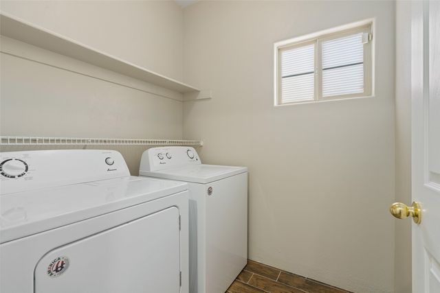 4259 Snow Bird, Santa Fe, NM 87507