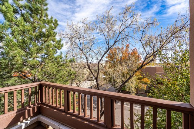 4259 Snow Bird, Santa Fe, NM 87507