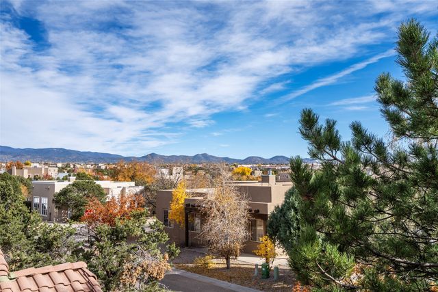 4259 Snow Bird, Santa Fe, NM 87507