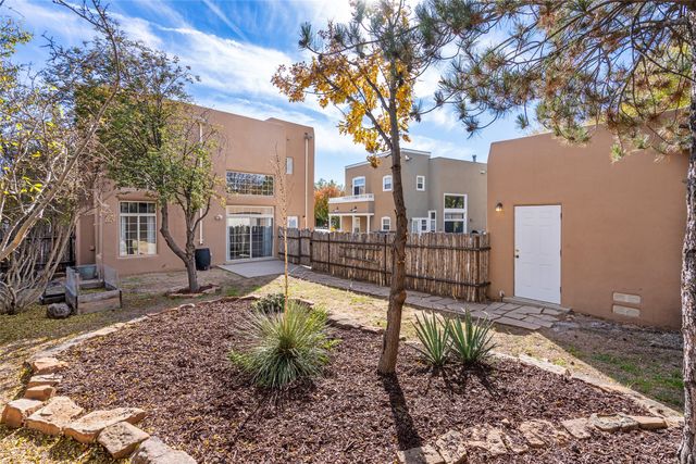 4259 Snow Bird, Santa Fe, NM 87507