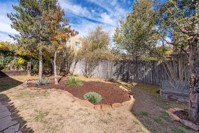 4259 Snow Bird, Santa Fe, NM 87507