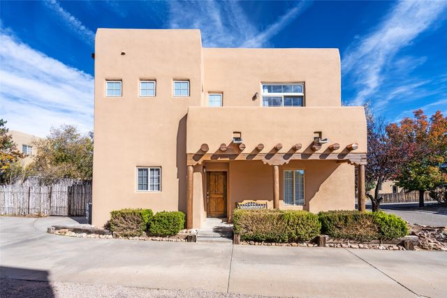 4259 Snow Bird, Santa Fe, NM 87507