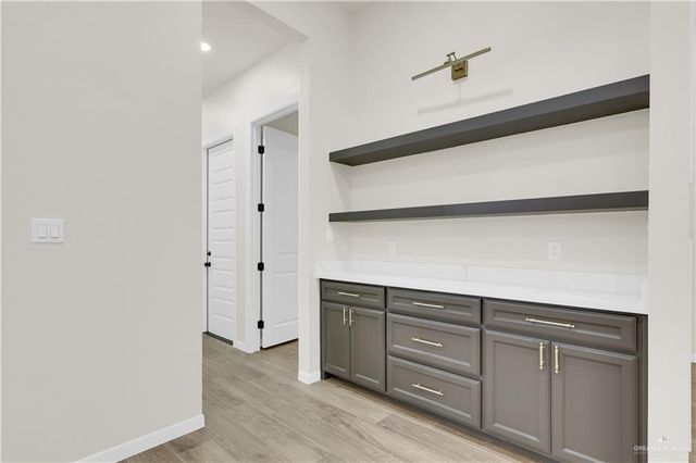 8015 N 48th Lane, Mcallen, TX 78504