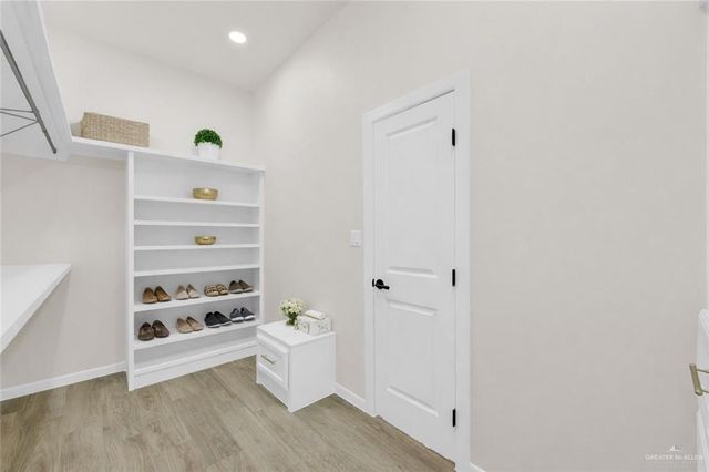 8015 N 48th Lane, Mcallen, TX 78504