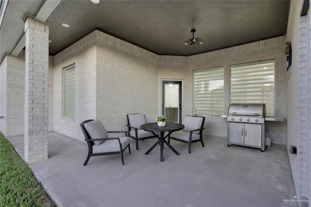 8015 N 48th Lane, Mcallen, TX 78504