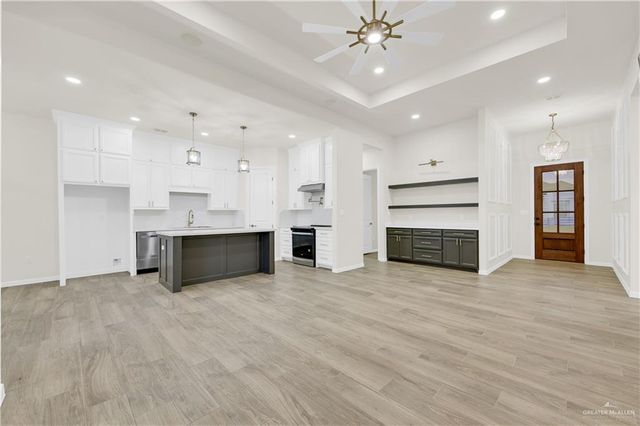 8015 N 48th Lane, Mcallen, TX 78504