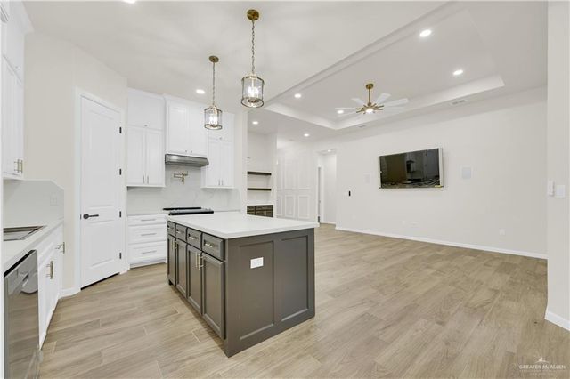 8015 N 48th Lane, Mcallen, TX 78504