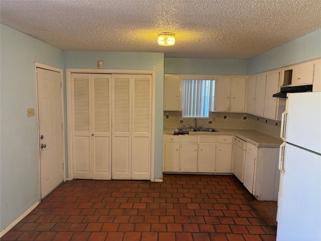 13360 Southview Lane, Dallas, TX 75240