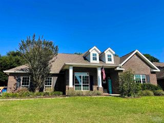 4766 Haggerty Ln, Pace, FL 32571