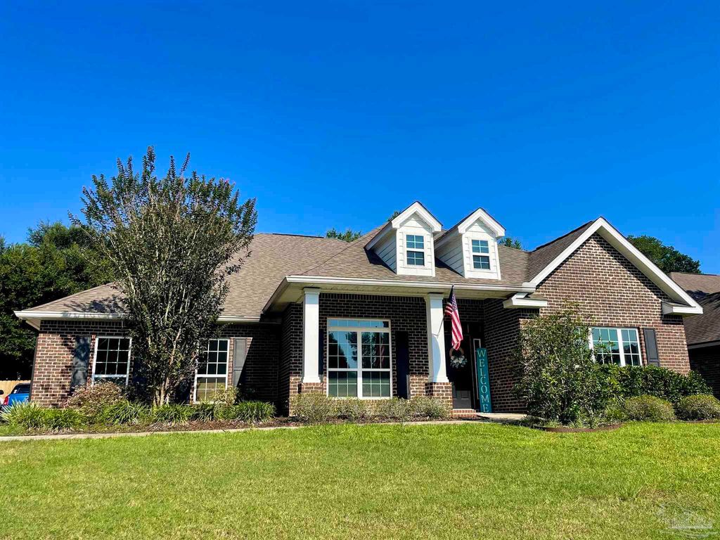 4766 Haggerty Ln, Pace, FL 32571