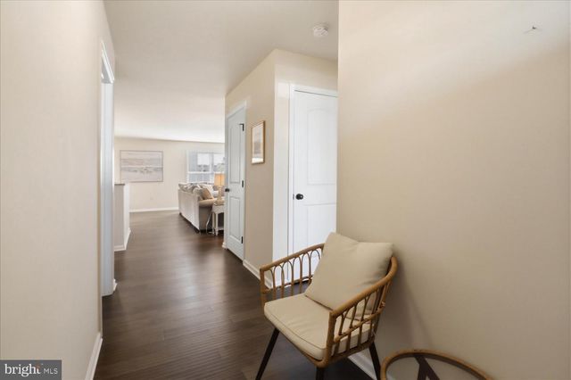 122 CREEKSIDE DR, New Providence, PA 17560