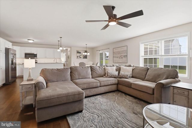 122 CREEKSIDE DR, New Providence, PA 17560
