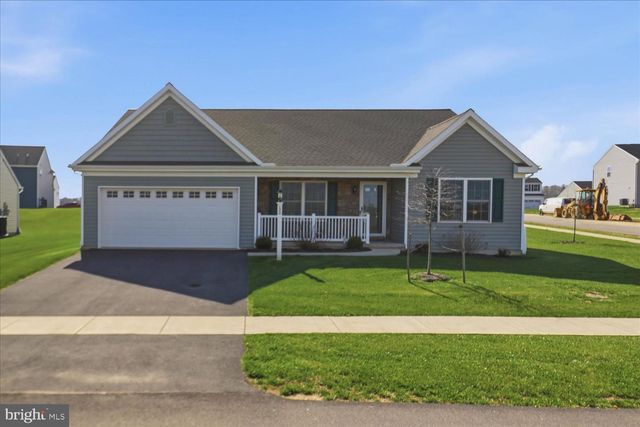 122 CREEKSIDE DR, New Providence, PA 17560