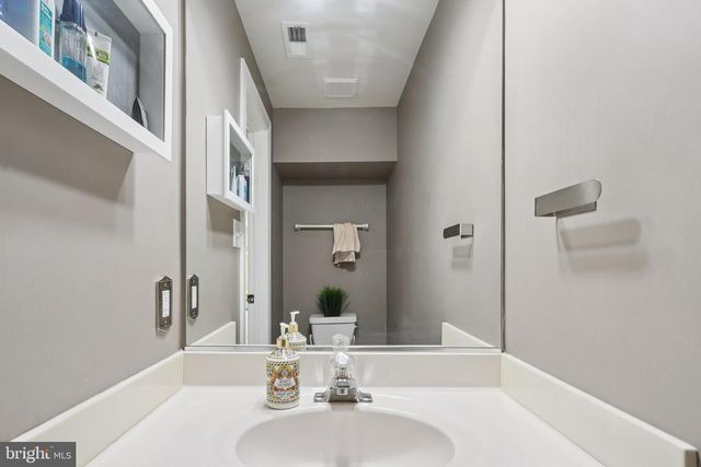 14209 PARKER FARM WAY, Silver Spring, MD 20906