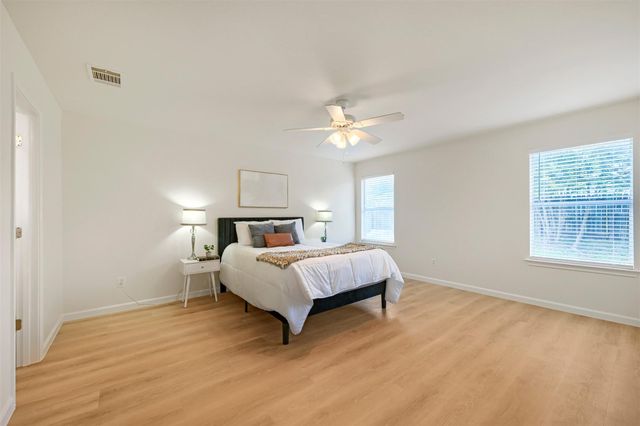 208 Buttercup WAY, Kyle, TX 78640