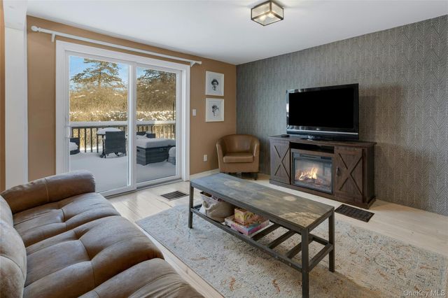 14 Dover Furnace Road, Dover Plains, NY 12522