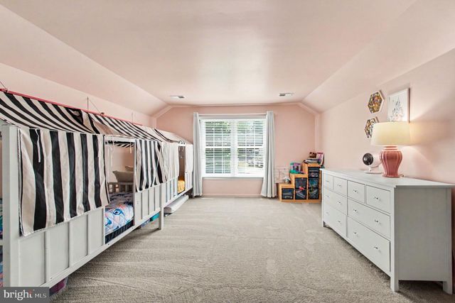 8019 OAK BRIDGE LN, Fairfax Station, VA 22039
