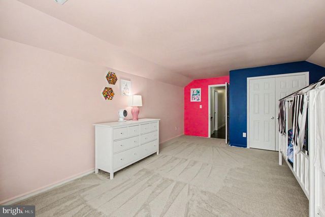 8019 OAK BRIDGE LN, Fairfax Station, VA 22039