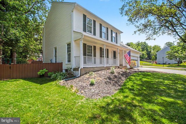 8019 OAK BRIDGE LN, Fairfax Station, VA 22039