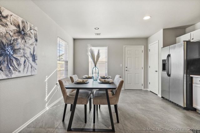 6640 E 129th Street S, Bixby, OK 74008