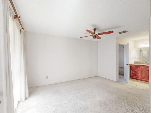 7113 LAUDER PLACE, Tampa, FL 33617