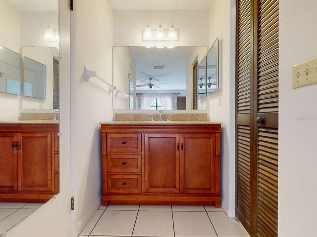 7113 LAUDER PLACE, Tampa, FL 33617