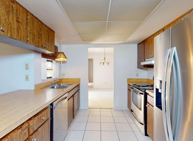 7113 LAUDER PLACE, Tampa, FL 33617