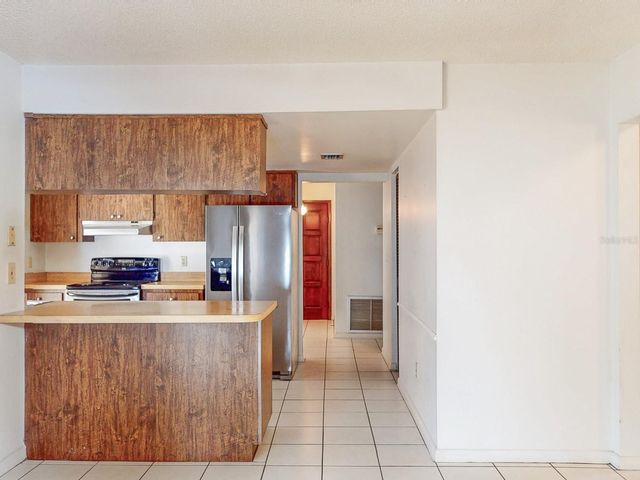 7113 LAUDER PLACE, Tampa, FL 33617