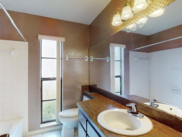 7113 LAUDER PLACE, Tampa, FL 33617