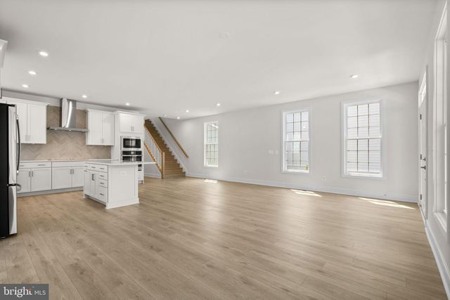 1013 CAPTAIN RICHARDS CT, Marshall, VA 20115