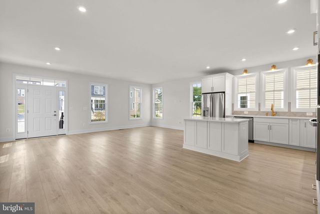 1013 CAPTAIN RICHARDS CT, Marshall, VA 20115