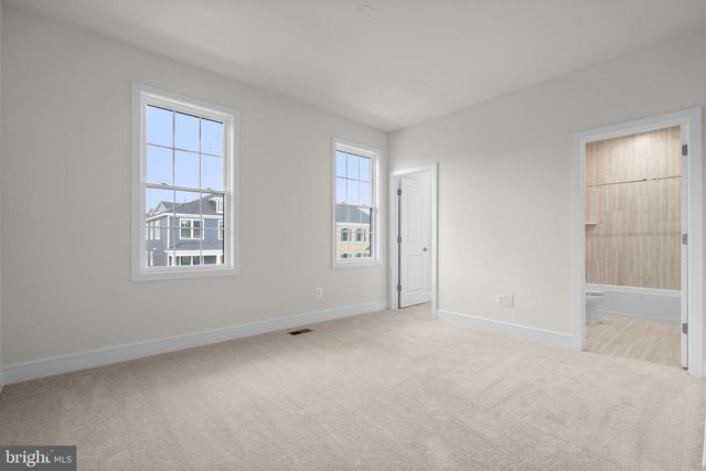 1013 CAPTAIN RICHARDS CT, Marshall, VA 20115