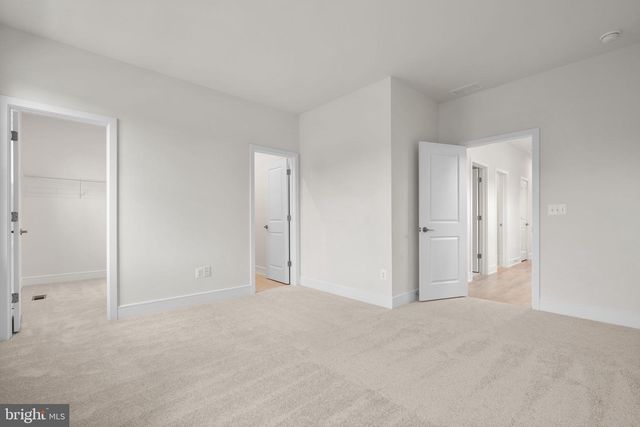 1013 CAPTAIN RICHARDS CT, Marshall, VA 20115